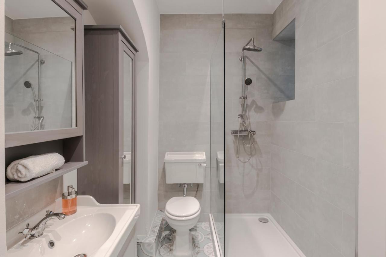 Lux And Spacious 4 Bedroom Apt Camden ロンドン エクステリア 写真