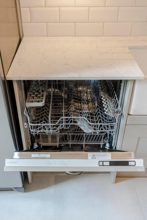 Lux And Spacious 4 Bedroom Apt Camden ロンドン エクステリア 写真